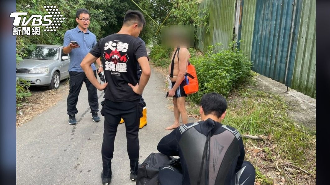 新店直潭壩放水沖走泳客！7旬翁驚險游上岸　救援警消全看傻