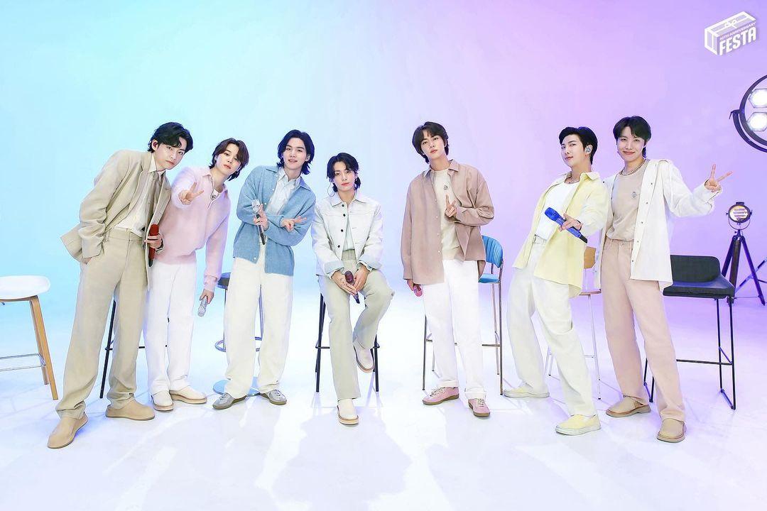 BTS續約後至少到2025年退伍後都會是完整的7人團體。(圖/翻攝自BIGHIT IG)
