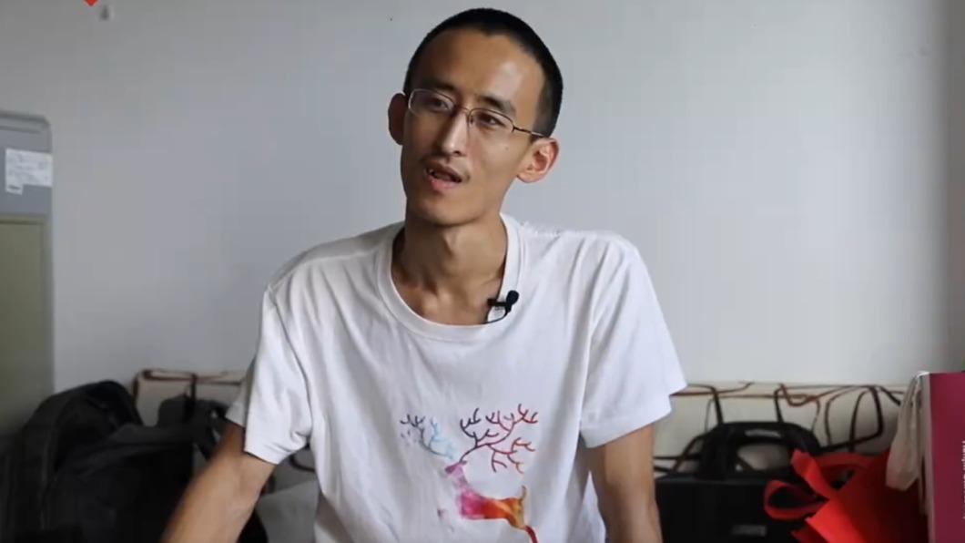 28歲的青年張炘煬16歲就讀博士，曾被譽為「神童」。（圖／翻攝自微博九派新聞）