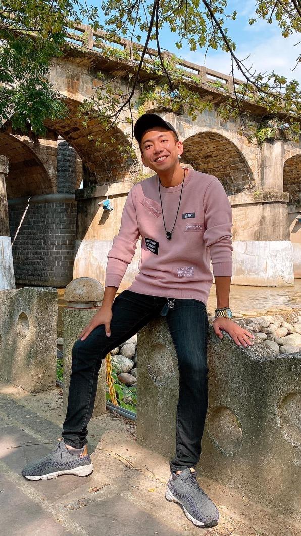 鮪魚親自透露五歲哥哥被綁架後,從此成為生活陰影。(圖/翻攝自鮪魚臉書)