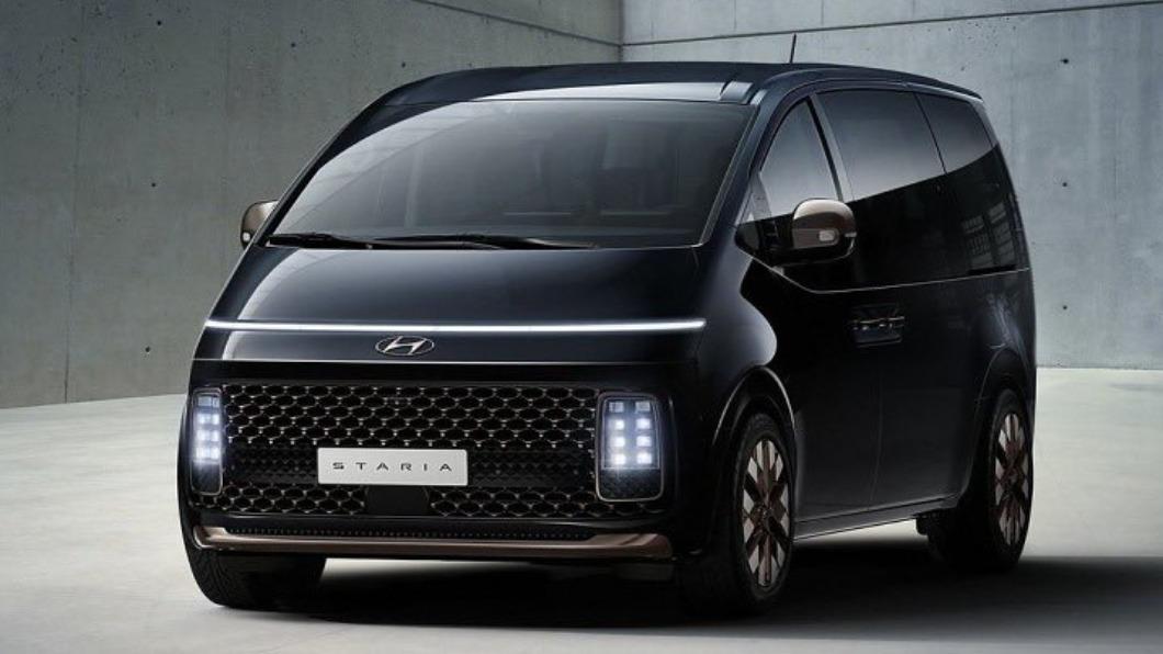 南韓現代汽車的商務車型「STARIA」。(圖/翻攝自Twitter@woodman_15)