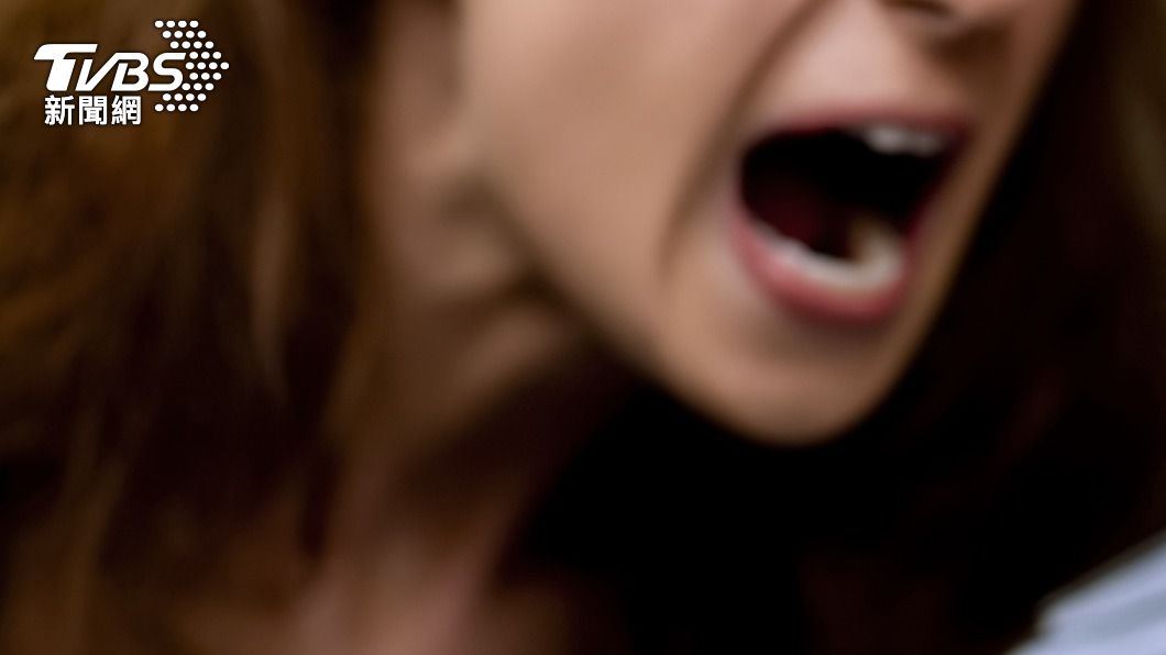 法院判定女子精神失常須住進精神病院。（示意圖／shutterstock 達志影像）
