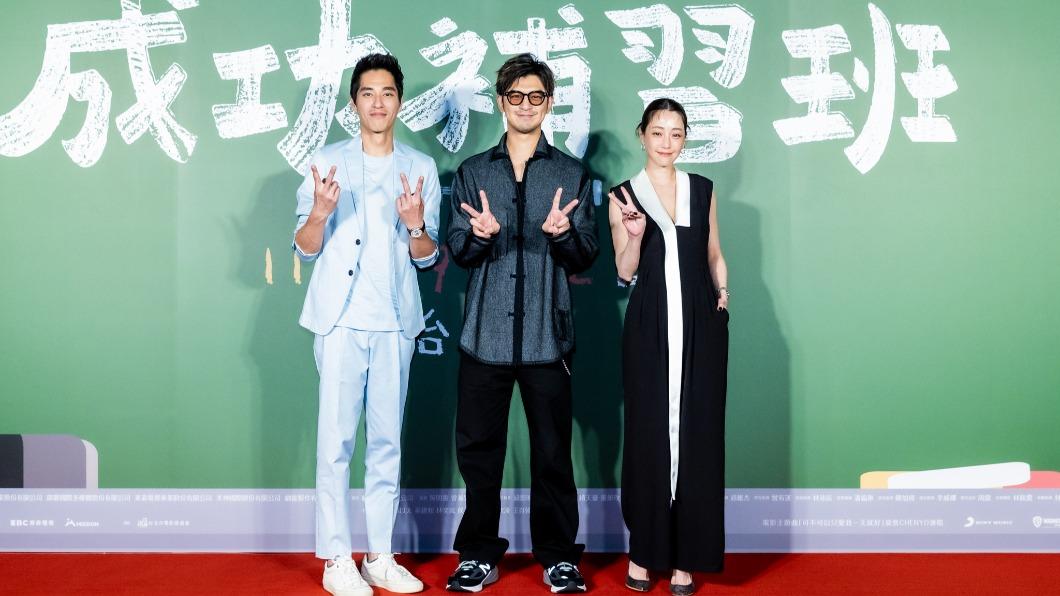 謝欣穎友情力挺藍正龍 挑戰「跨性別者」演太像:看回放嚇到