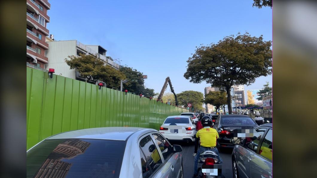 她問高雄哪裡好玩？網歪樓：開車來大順路　可玩2個小時