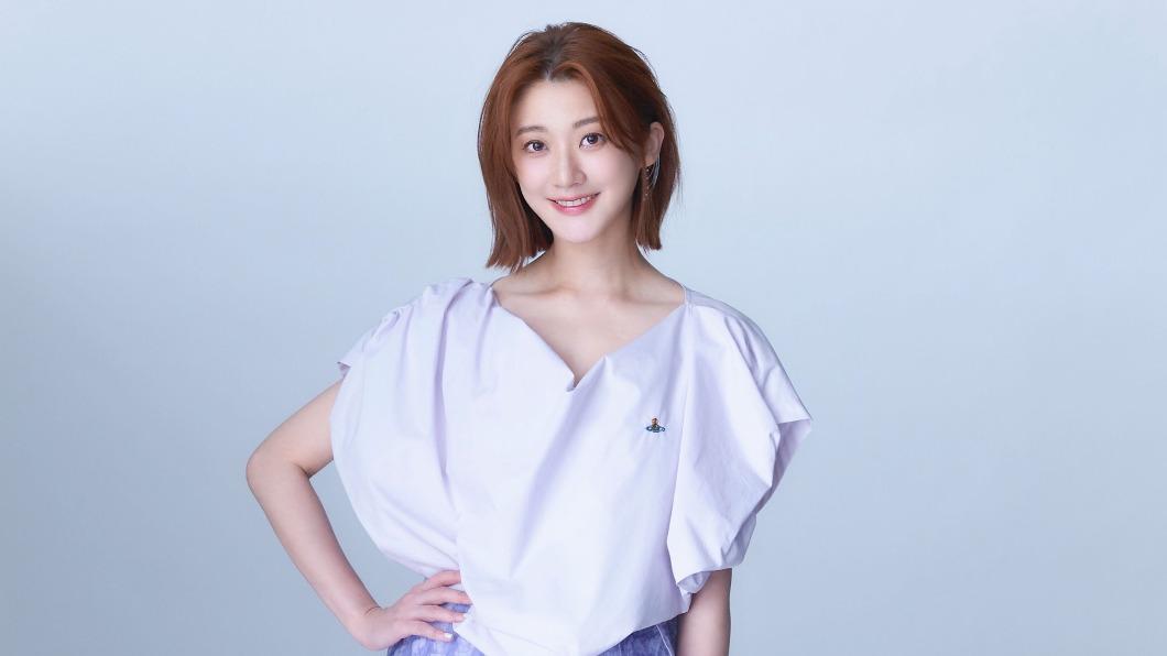 痛失摯愛!女星不捨媽媽獨自公證 暖心「1舉動」逼哭她