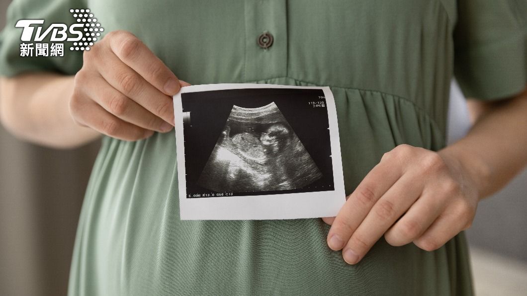 帶懷孕女友見爸媽!開門一幕他傻住 聽真相崩潰:愛上妹妹