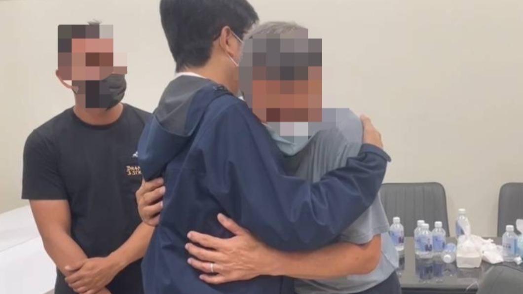 屏東工廠爆炸/不捨兒挨刀!賴俊儒父悲痛求別解剖:他很緣投