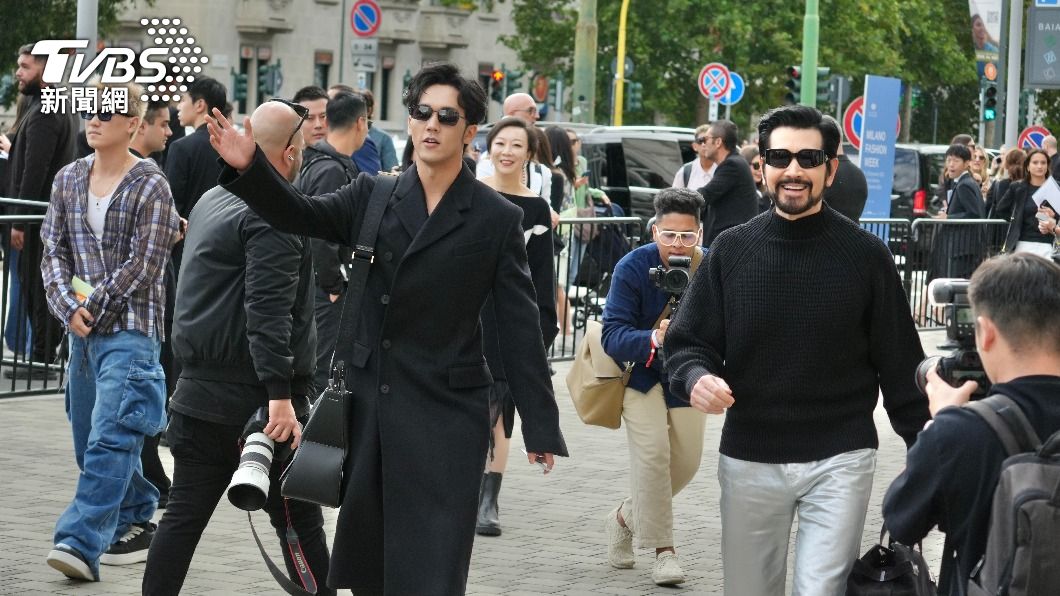 演員費翔、陳牧馳出席2024Ferragamo春夏大秀。(圖/區國強攝)