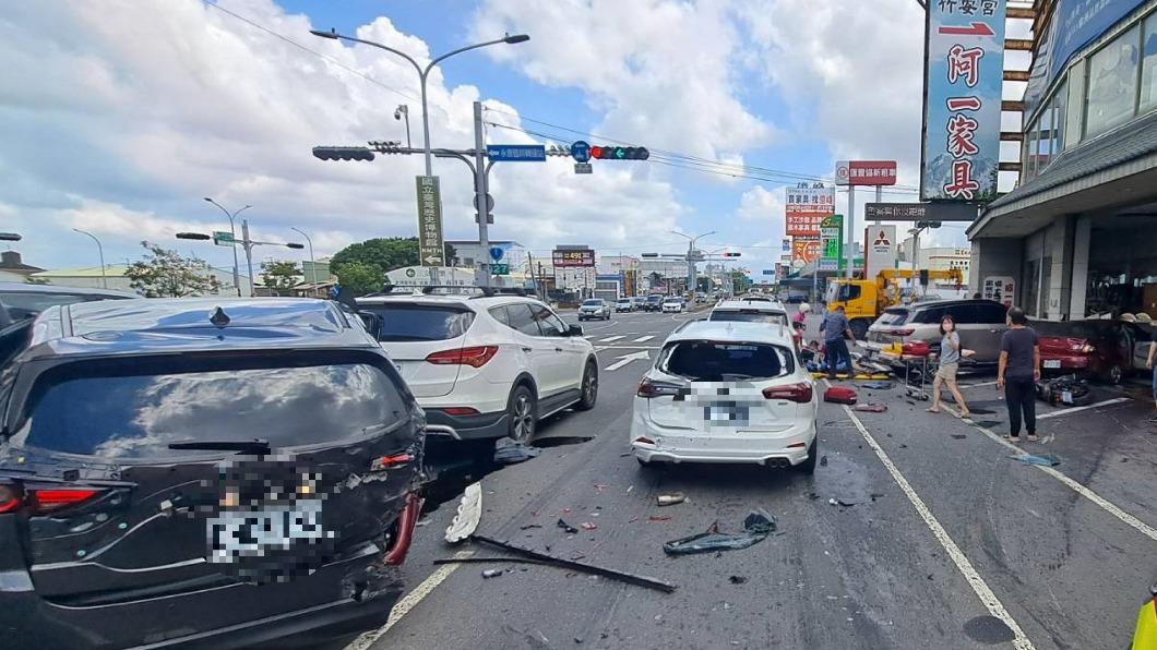 台南永康8輛汽機車連環擦撞　6傷送醫