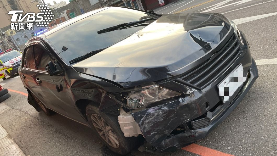 桃園男酒駕衝撞路邊5機車 8旬老翁遭撞飛顱內出血慘死