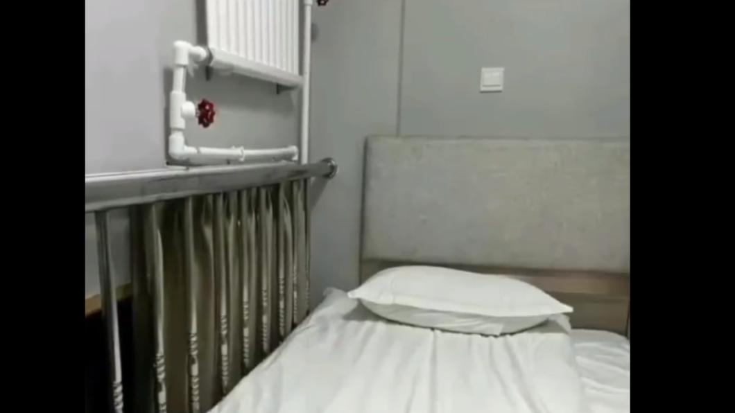 住宿內部照片。(圖/翻攝自上游新聞 微博)