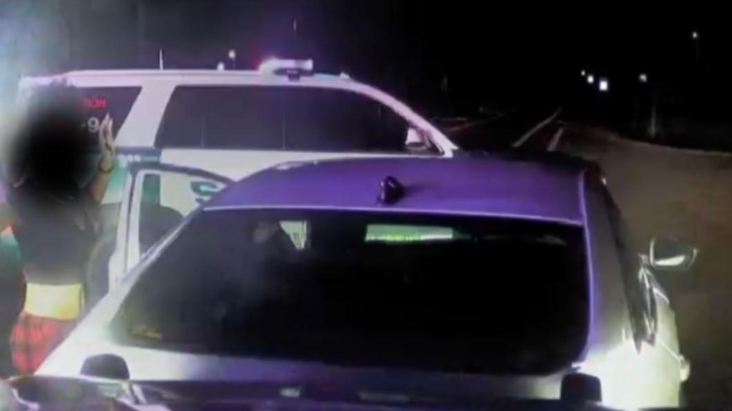 11歲女童不滿媽媽沒收3C,與弟弟開車離家出走。(圖/翻攝自Alachua County Sheriff Facebook)