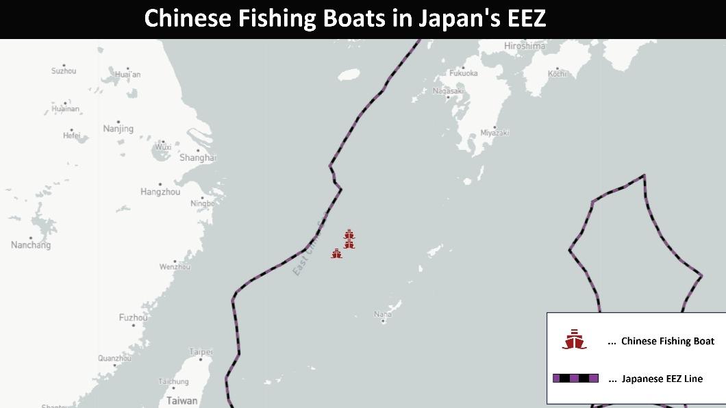 美國駐日本大使易曼紐貼出照片,指出有中國漁船在日本的經濟海域捕魚。(圖/翻攝自易曼紐推特)