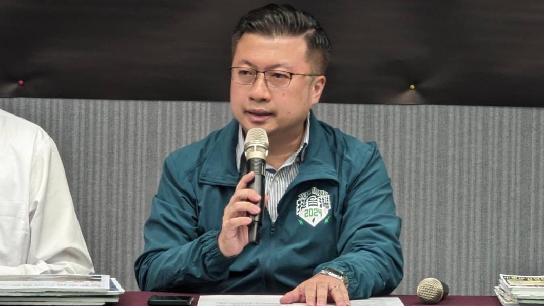 張志豪抨擊侯友宜落跑。(圖/民進黨提供)