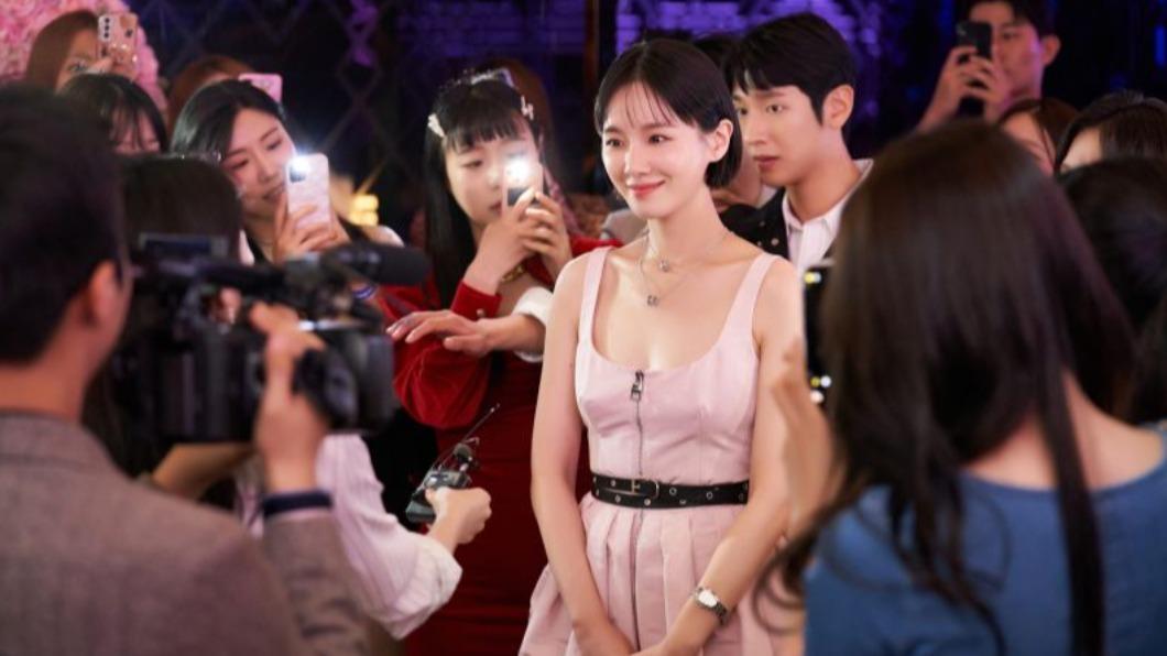 影集《絕世網紅》劇照。(圖/翻攝自IG@netflixkr)