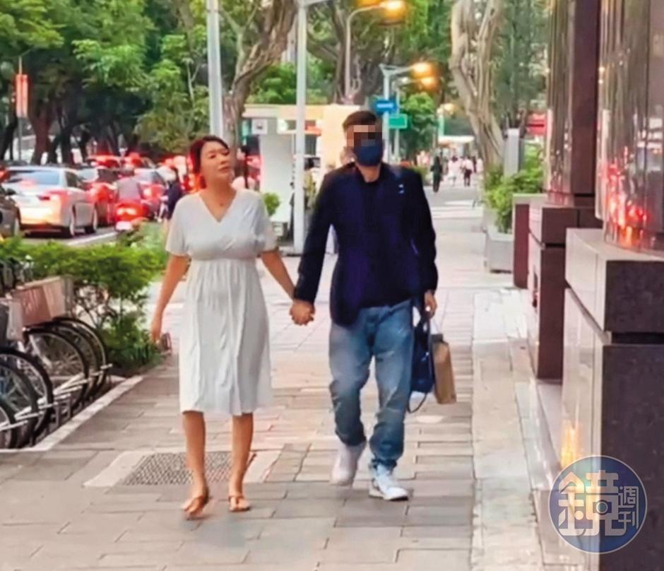 李妍瑾(左)被求婚成功後,遭目擊與未婚夫(右)現身生殖醫學中心,疑似要做懷孕相關檢查。((圖/鏡週刊)