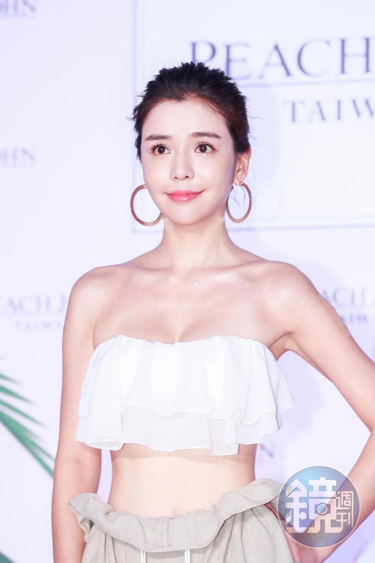 柯震東曾與大他6歲的李毓芬分手後,IG也取消關注。(圖/鏡週刊)