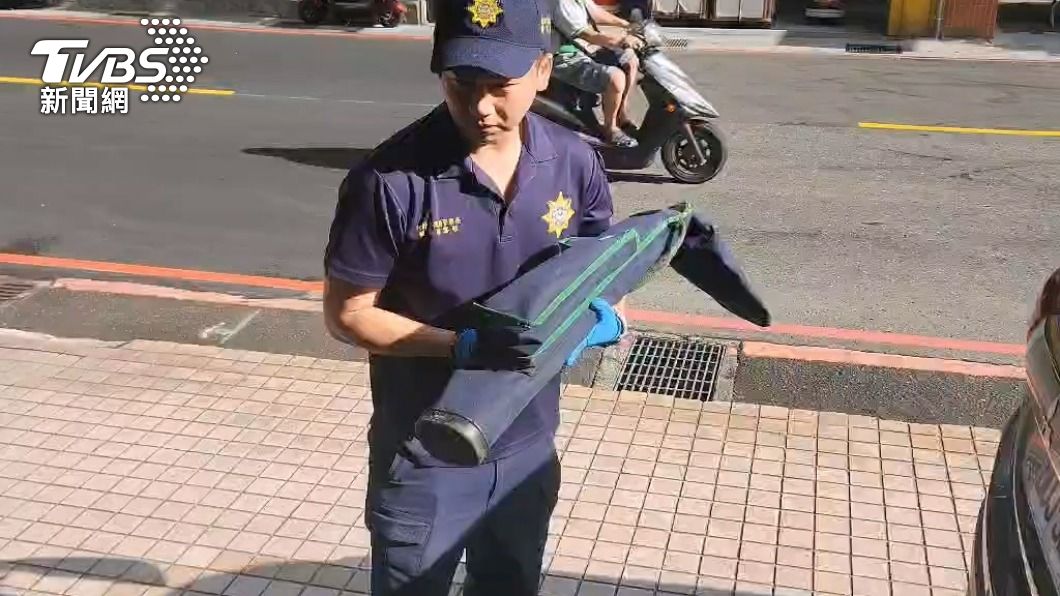 警方尋獲槍支。(圖/TVBS)
