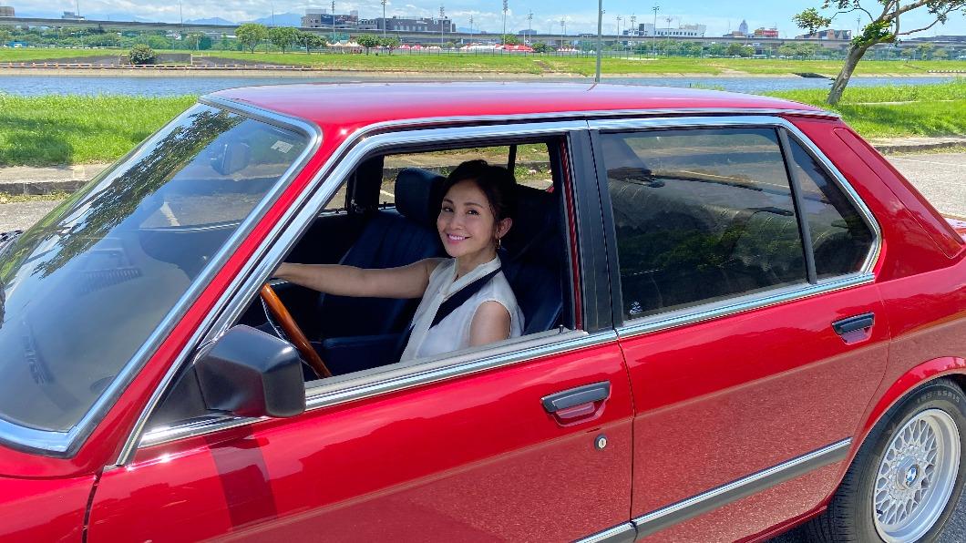 鍾欣怡拿到駕照後很少開車。(圖/翻攝自孫樂欣提供)