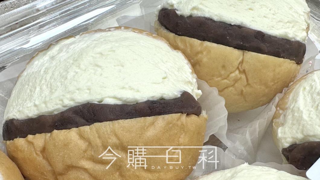 奶油控注意！好市多「寶貝球餐包」問世　網讚：餡多到滿出來