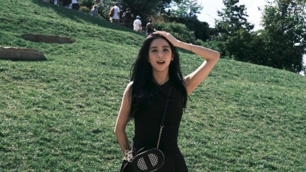 不續約BLACKPINK的下場?Jisoo海外行程「1待遇」 引網不滿