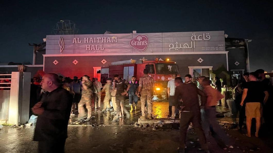 這起火災造成至少114人死亡和超過200人受傷。（圖／翻攝自Twitter@BreakingItalyNe）