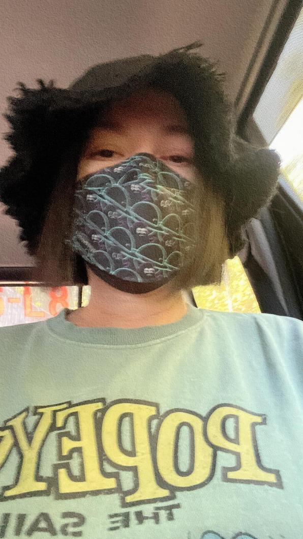 苗可麗素顏包緊緊搭計程車。（圖／翻攝自苗可麗臉書）