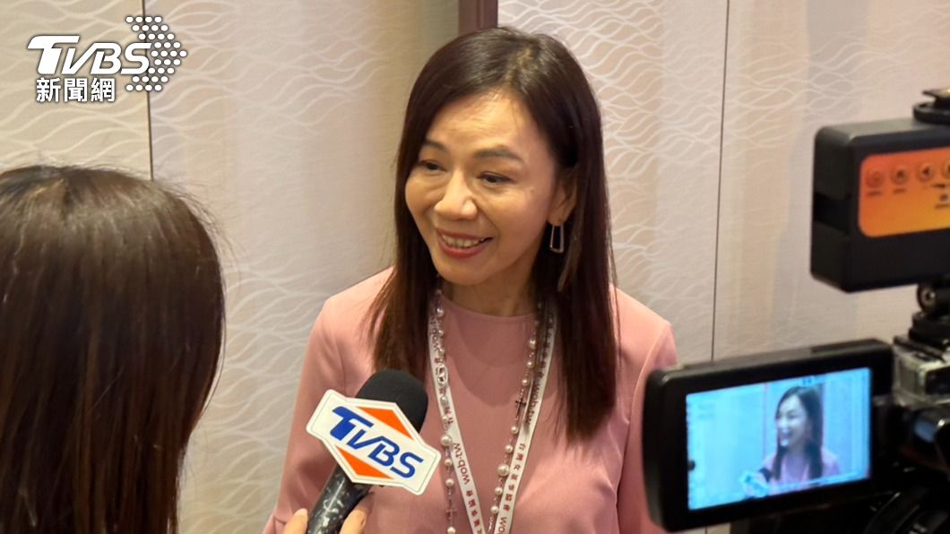 柯文哲副手真是她?鄒開蓮低調同台「鬆口吐1句」