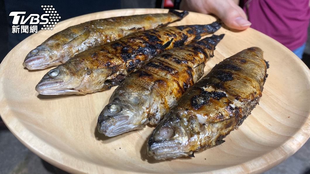 營養師建議烤肉多選低脂肉類或海鮮,少加工高脂食材。