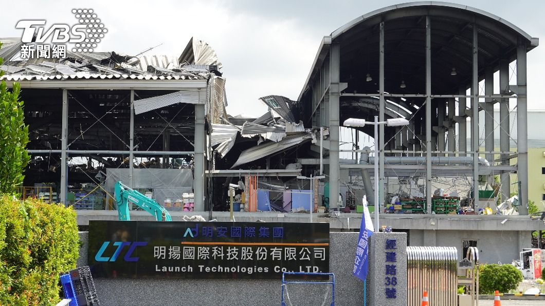 屏東明揚爆炸頭七祈福法會…傅班長仍失聯 家屬苦守現場