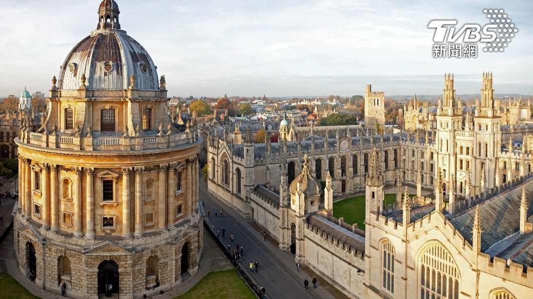 英國牛津大學連續第8年位居榜首。(示意圖/shutterstock達志影像)