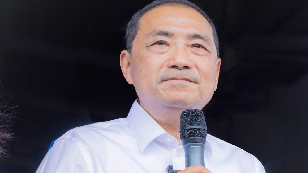 戴立安認為,侯友宜有「堅強的小雞」當後盾。(圖/翻攝自侯友宜臉書)