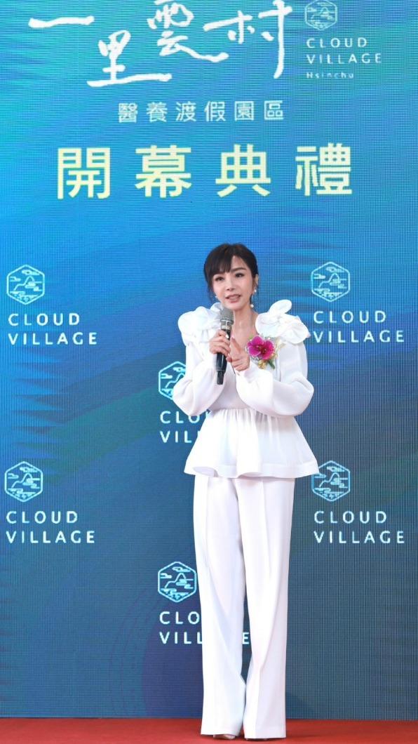 陳美鳳談及亡父忍不住紅眼眶。(圖/民視提供)