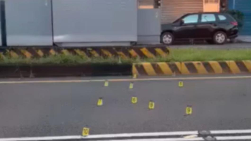屏東槍擊案!BMW被掃射16槍車主中彈 共犯落網槍手在逃