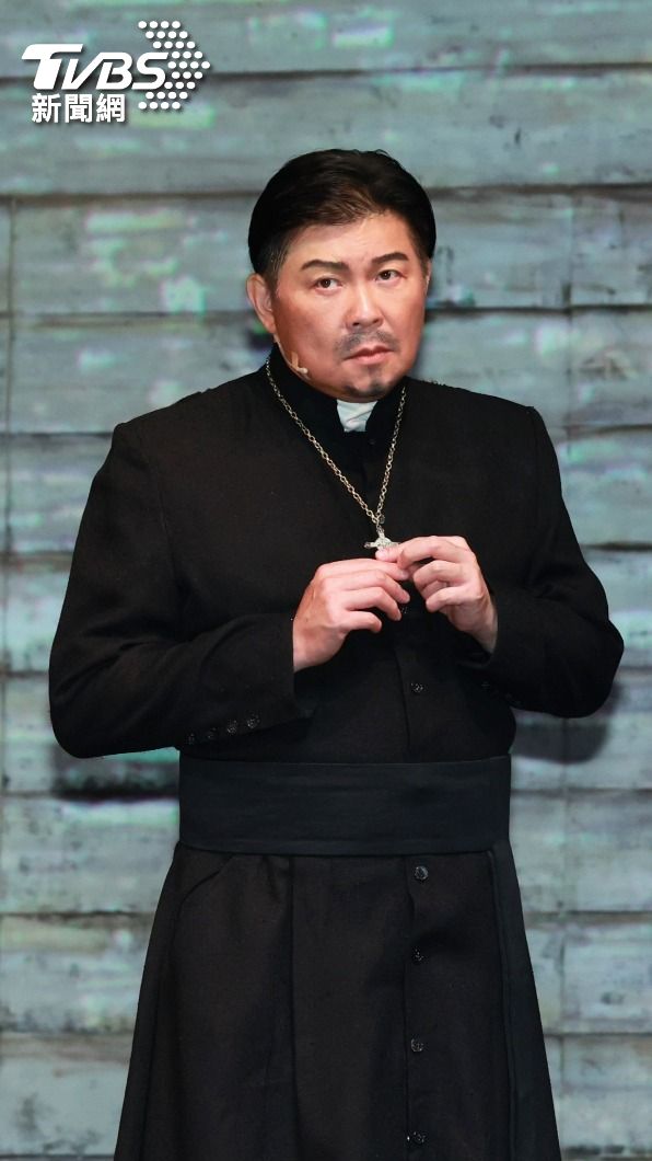 曾國城在劇中飾演冒牌神父。（圖／趙世平攝）
