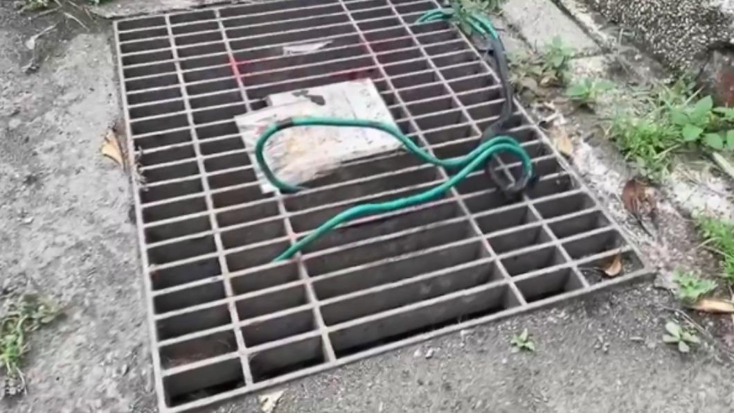 高雄鳳山電線裸露嚴重。（圖／翻攝自高雄市議員李雅靜臉書）