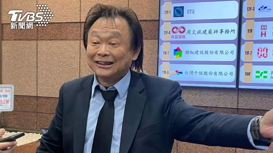 藏頭詩找亮點!王世堅「中秋圖卡」超幽默4字 全場笑翻