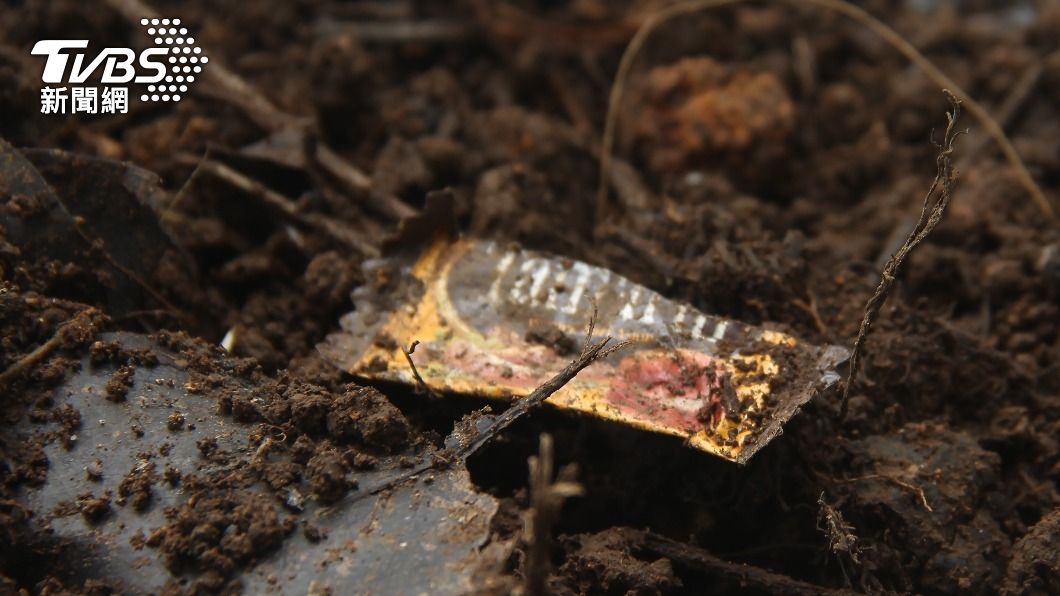 占卜完「劇毒詭竄全身」!疑遭1顆糖奪命 她狂濺鼻血慘死