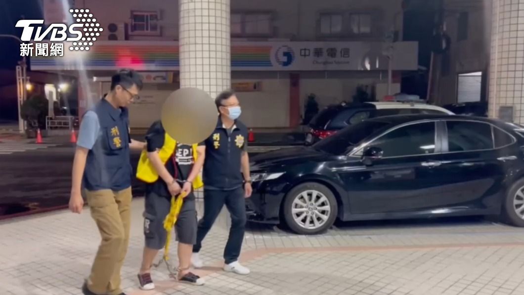雇主與兩名員工不顧司機死活,心虛落跑。(圖/TVBS)