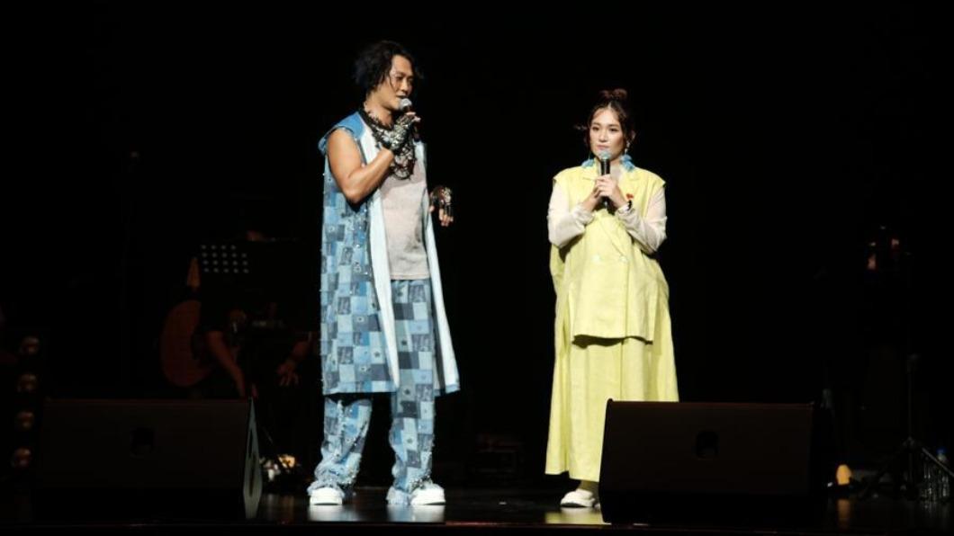不是江蕙!林俊逸邀「人妻」飆金曲 她嬌喊單身被虧爆