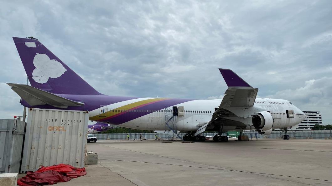 飛機動力設備已拆除，因此無法飛行。（圖／翻攝自 FB@ขายอุปกรณ์ทหารสระบุรีมวกเหล็ก）