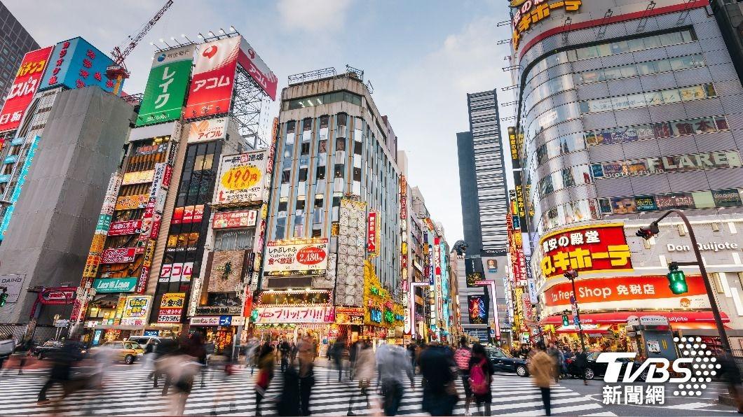 新冠疫情後,大批外籍旅客湧入日本。(示意圖/shutterstock達志影像)