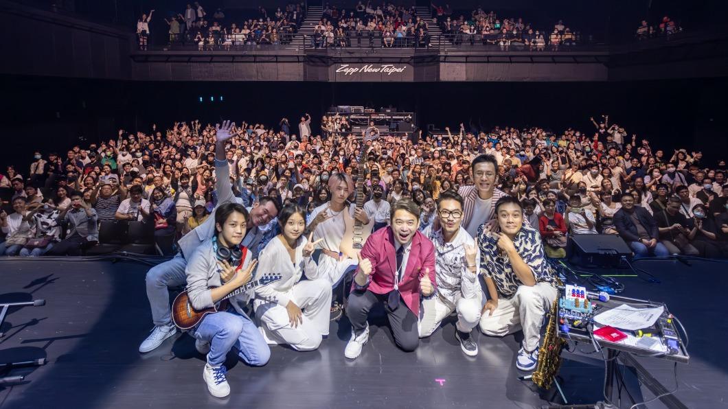 出道15年神隱!男星爆臥床半年肌肉萎縮 淚崩險截肢