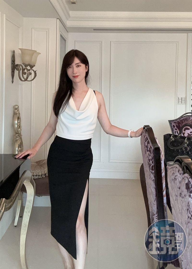 陳漢章各種扮相被認證「最美檢座」,很感謝台灣社會對如此包容,誇他勇敢做自己。(圖/鏡週刊)