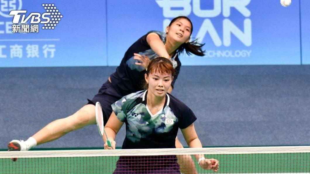 李佳馨、鄧淳薰拍落澳門晉級16強。(圖/胡瑞麒攝)