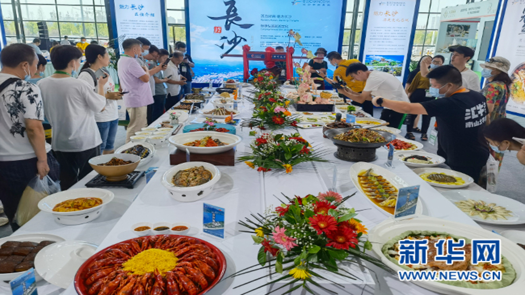 大陸假期新玩法 「極限24小時吃遍城市美食」夯