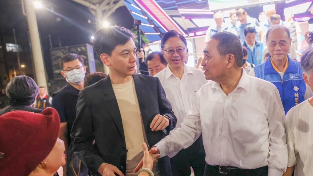 開支票!侯友宜喊當選後 「桃捷棕線馬上開工」