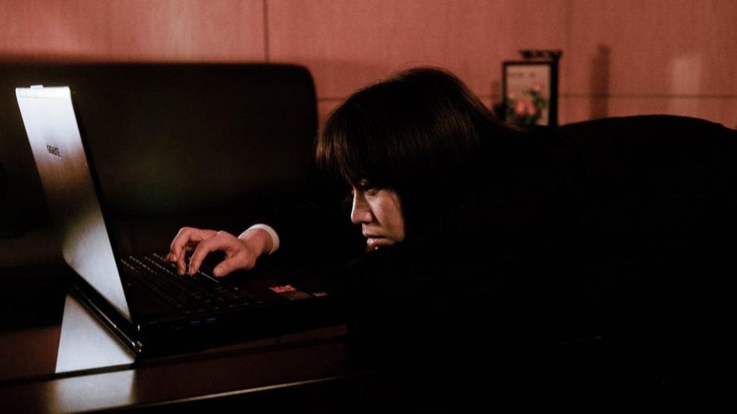 熟女睡不好竟是類固醇副作用 醫曝最糟狀況恐「骨頭壞死」