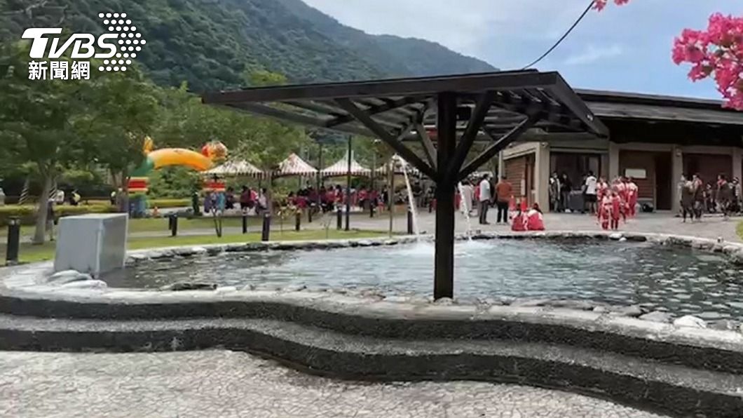 碧候溫泉今天中午12點起休園。（圖／TVBS）