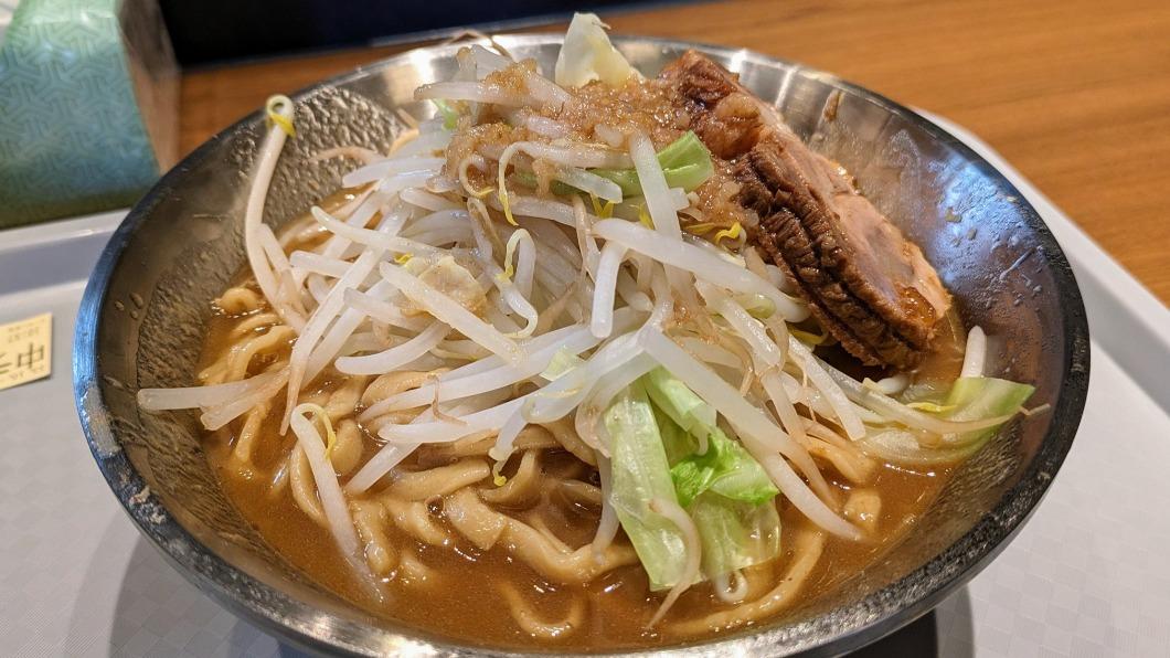 日本拉麵店名「會胖拉麵」甫開張爆紅 網笑翻:夠老實